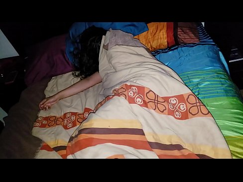 ❤️ Styfsoan bespot syn jonge styfmem wylst se sliept. ❤️❌ Superporno by ús fy.yourxxxvideos.ru ️❤